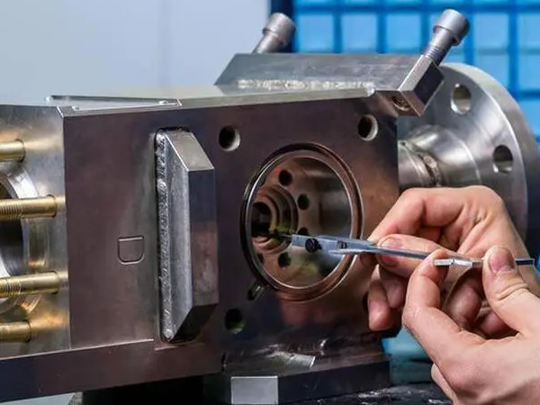 塑料模具製造三（sān）大（dà）注意事項須知（zhī）